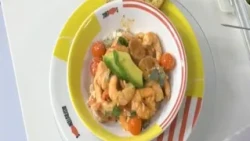 Chef Héctor Acosta says goodbye to September with shrimp, chorizo, and potato casseroles